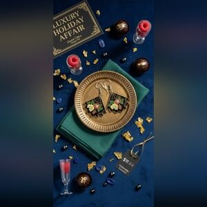 Vintage 80s Cloisonne Black Gold Tone Dangle Earrings